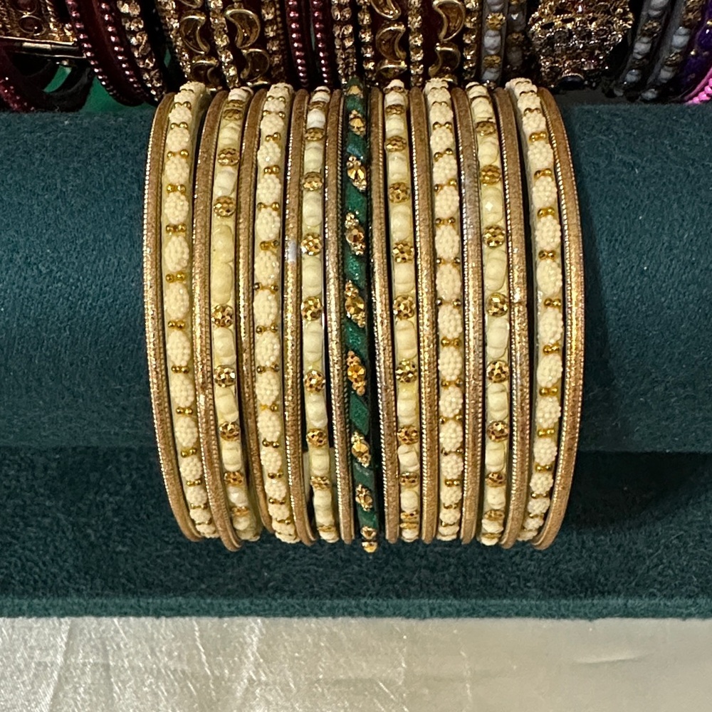 Pretty Gold and Cream 19 Bangle Set